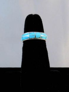 Native American Zuni Made Ring with Turquoise