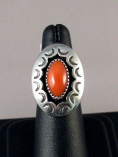 Vintage Native American Navajo Made Ring with Coral