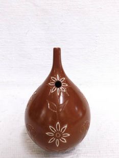 Mata Ortiz Handbuilt and Handpainted Seed Pot