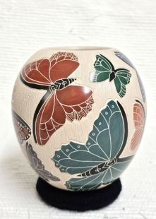 Mata Ortiz Handbuilt and Handetched Pot with Butterflies