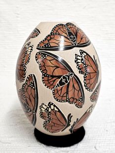 Mata Ortiz Handbuilt and Handetched Pot with Butterflies