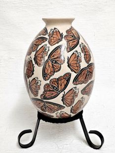 Mata Ortiz Handbuilt and Handetched Pot with Butterflies