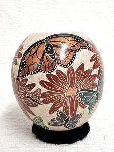 Mata Ortiz Handbuilt and Handetched Pot with Butterflies and Sunflowers