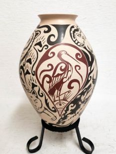 Mata Ortiz Handbuilt and Handetched Pot with Wildlife