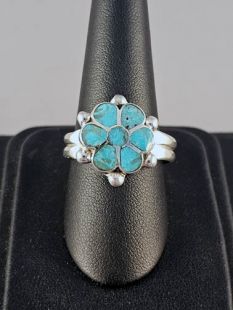 Native American Zuni Made Ring with Turquoise 