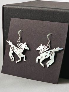 Native American Zuni Made Horse Earrings 
