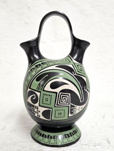 Mata Ortiz Handbuilt and Handpainted Wedding Vase