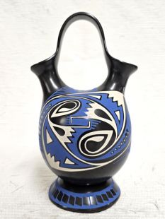 Mata Ortiz Handbuilt and Handpainted Wedding Vase