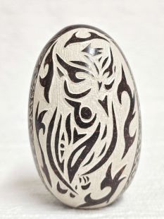 Mata Ortiz Handbuilt and Handetched Pot with Owl and Wolf