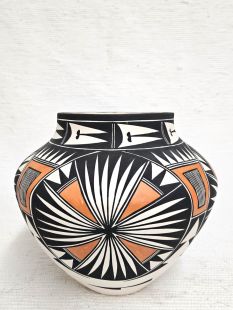 Native American Acoma Handbuilt and Handpainted Pot