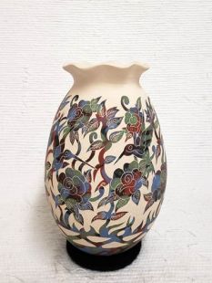 Mata Ortiz Handbuilt and Handetched Pot with Hummingbirds and Flowers