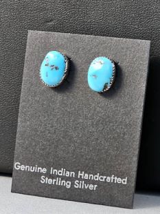 00Native American Zuni Made Earrings with Turquoise