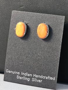 Native American Zuni Made Earrings with Spiny Oyster