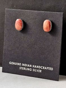 Native American Zuni Made Earrings with Spiny Oyster