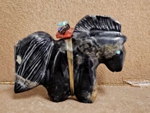 Zuni Carved Horse Fetish