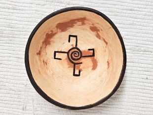 Native American Hopi Handbuilt and Handpainted Bowl 