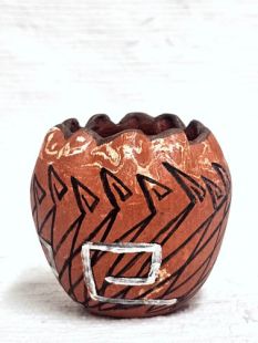 Native American Hopi Handbuilt and Handpainted Pot