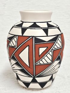 Native American Acoma Handpainted Storage Jar