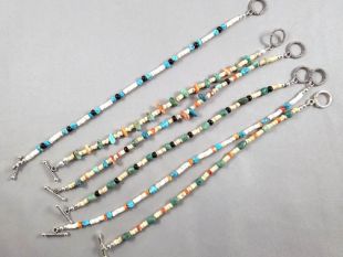 Native American Navajo Made Bracelet with Natural Stone and Shell 