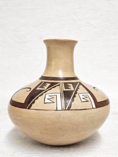 Native American Hopi Handbuilt and Handpainted Pot