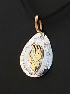 Native American Navajo Made Pendant with Bear Paw