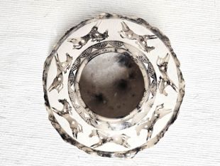Native American Navajo Made Ceramic Horsehair Burled Pot with War Ponies
