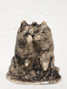 Native Americanc Made Ceramic Horsehair Howling Wolf 