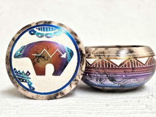 Native American Navajo Made Ceramic Fine Etched Horsehair Jewelry Box with Bear