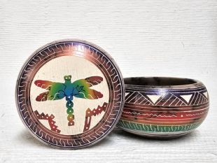 Native American Navajo Made Ceramic Fine Etched Horsehair Jewelry Box with Dragonfly