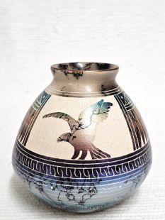 Native American Navajo Made Ceramic Fine Etched Horsehair Pot with Eagle
