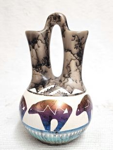 Native American Navajo Fine Etched Horsehair Wedding Vase with Bears