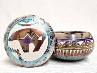 Native American Navajo Made Ceramic Fine Etched Horsehair Jewelry Box with Bear