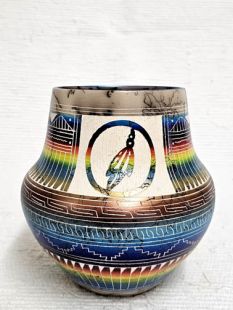 Native American Navajo Made Ceramic Fine Etched Horsehair Pot with Feather