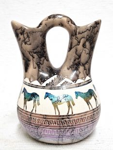 Native American Navajo Fine Etched Horsehair Wedding Vase with Horses