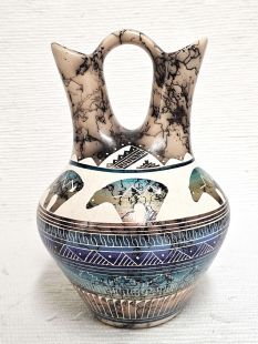 Native American Navajo Fine Etched Horsehair Wedding Vase with Bears