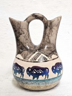 Native American Navajo Fine Etched Horsehair Wedding Vase with Buffalo