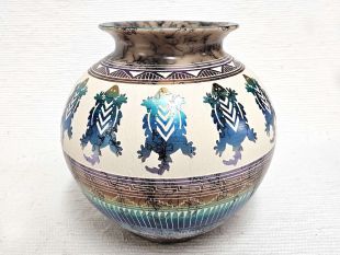 Native American Navajo Fine Etched Horsehair Pot with Horned Toads