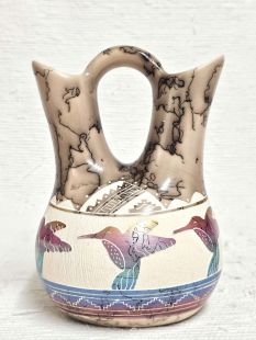 Native American Navajo Fine Etched Horsehair Wedding Vase with Hummingbirds