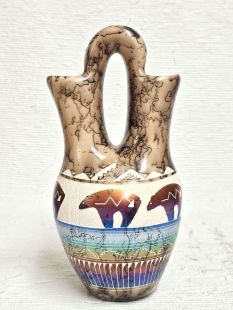 Native American Navajo Fine Etched Horsehair Wedding Vase with Bears
