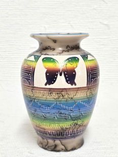 Native American Navajo Made Ceramic Fine Etched Horsehair Pot with Butterfly