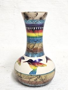 Native American Navajo Fine Etched Horsehair Vase with Hummingbirds