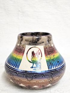 Native American Navajo Fine Etched Horsehair Pot with Coyote
