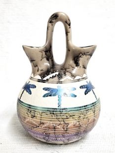 Native American Navajo Fine Etched Horsehair Wedding Vase with Dragonflies