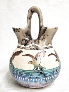 Native American Navajo Fine Etched Horsehair Wedding Vase with Eagles