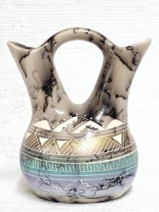 Native American Navajo Fine Etched Horsehair Wedding Vase
