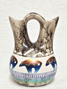 Native American Navajo Fine Etched Horsehair Wedding Vase with Bears