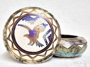 Native American Navajo Made Ceramic Fine Etched Horsehair Jewelry Box with Eagle