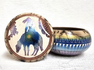 Native American Navajo Made Ceramic Fine Etched Horsehair Jewelry Box with End of the Trail