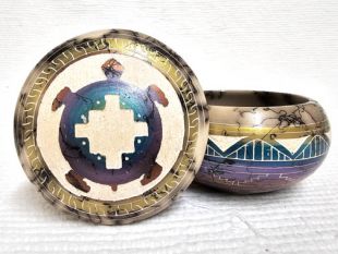 Native American Navajo Made Ceramic Fine Etched Horsehair Jewelry Box with Turtle