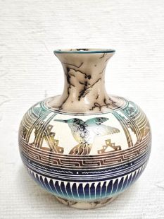Native American Navajo Fine Etched Horsehair Pot with Hummingbird